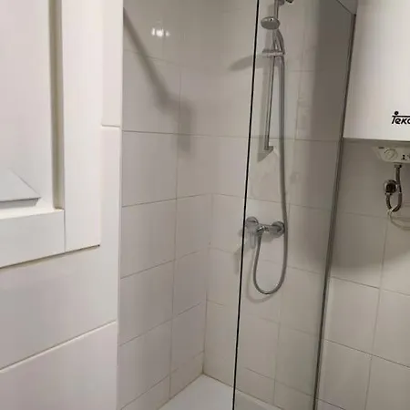 Carrerahouses Antela * Vigo